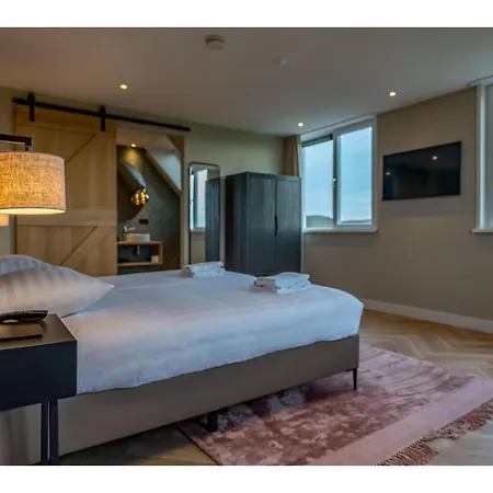 Modern 6-person In De Cocksdorp, Texel Holiday home De Cocksdorp (Texel)